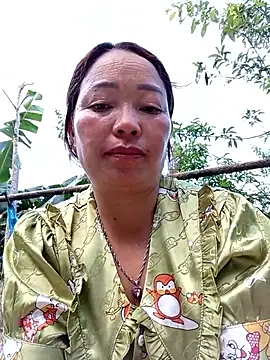 Snapshot of Yellow-pink chatting on 6, 6, 2026 Yellow-pink online show from 6, 6, 2026