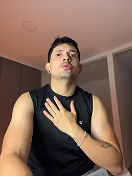 TroyeSavage online show from 24, 4, 2026