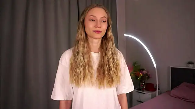 ShaeCoen online show from 10, 3, 2026