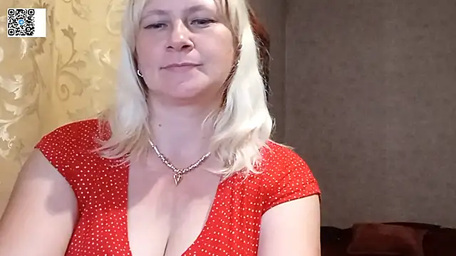 Snapshot of DiamondLady555 chatting on 21, 6, 2026 DiamondLady555 online show from 21, 6, 2026