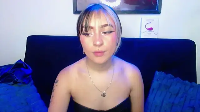 melodygirl2   online show from 11, 4, 2026