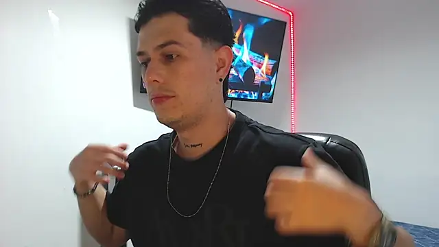 JUAN CAMILOXXX online show from 23, 4, 2026