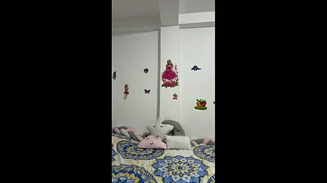 LexiCriimson77 online show from 8, 4, 2026