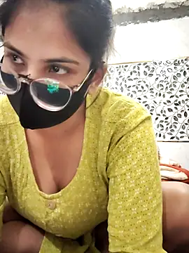 miss juliya online show from 14, 4, 2026