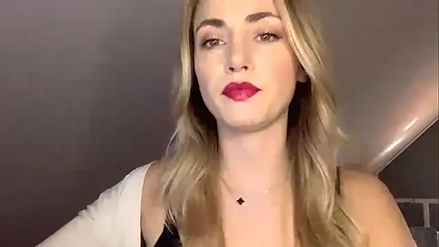 ScarlettSensitive online show from 1, 5, 2026