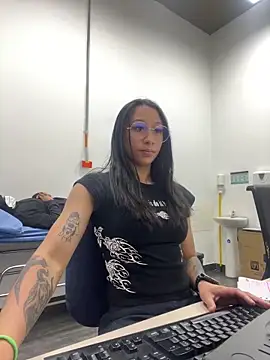 mina harker online show from 20, 4, 2026