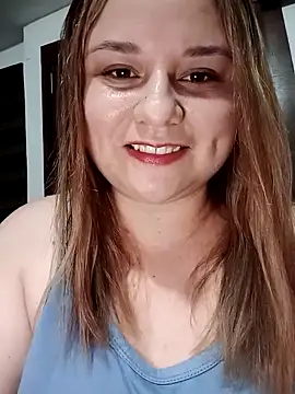 Snapshot of jennyyhottt chatting on 15, 4, 2026 jennyyhottt online show from 15, 4, 2026