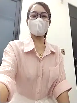 Mai phuong online show from 4, 4, 2026