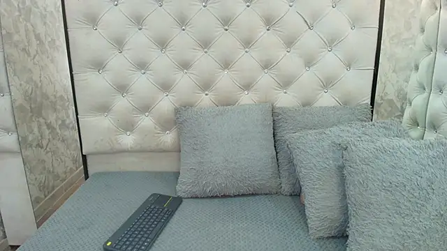 LadyMiax online show from 11, 7, 2026