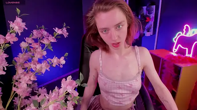Pretty Victoria online show from 15, 5, 2026