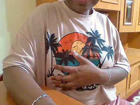 melaninebony2 online show from 25, 3, 2026