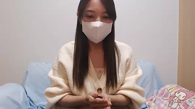 Snapshot of rin_rin072 chatting on 15, 4, 2026 rin rin072 online show from 15, 4, 2026