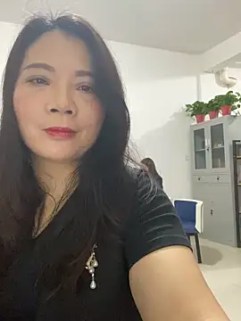 yu19988 online show from 9, 4, 2026