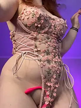 RedheadQueen  online show from 27, 3, 2026