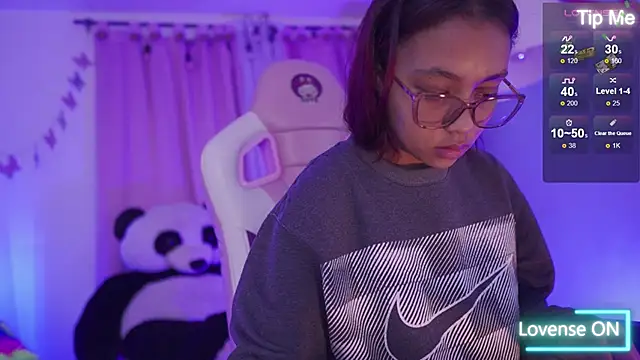 nahomy 2308 online show from 20, 4, 2026