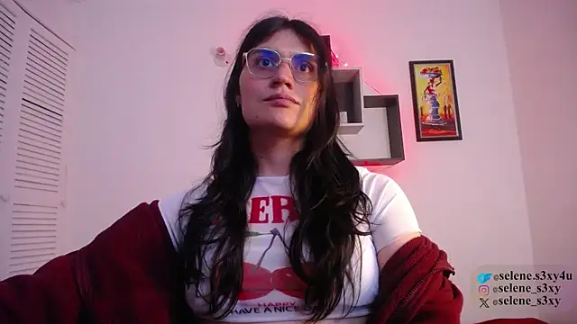 Snapshot of selene_cutie chatting on 20, 3, 2026 selene cutie online show from 20, 3, 2026