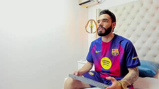 JEAN LEWIS2 online show from 25, 4, 2026