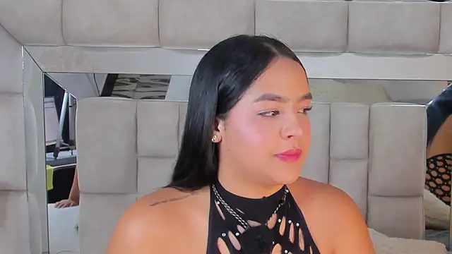 Snapshot of VIOLETWILLIANS chatting on 13, 3, 2026 VIOLETWILLIANS online show from 13, 3, 2026