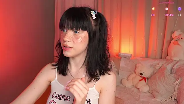 lisa sunny  online show from 5, 7, 2026