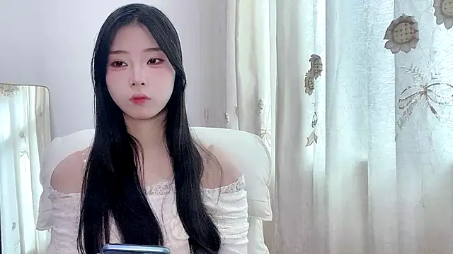 Snapshot of yiyibaby2026 chatting on 13, 4, 2026 yiyibaby2026 online show from 13, 4, 2026
