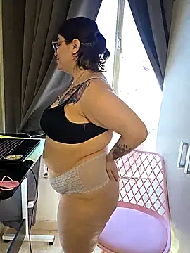 Sofia Curvy04 online show from 13, 3, 2026