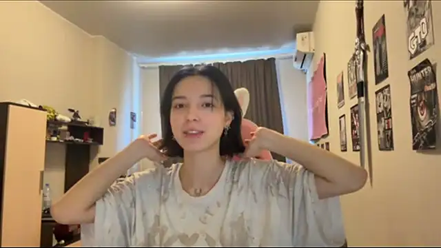 Snapshot of KateMiragee chatting on 16, 3, 2026 KateMiragee online show from 16, 3, 2026