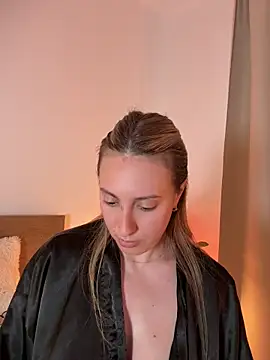 EvaRyen  online show from 19, 5, 2026