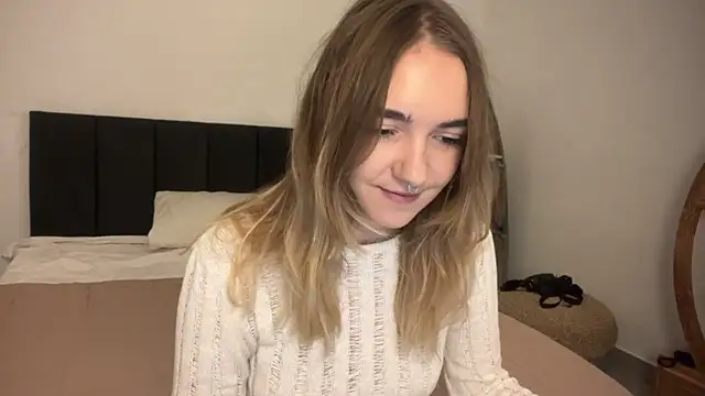 RoxyWet online show from 3, 4, 2026