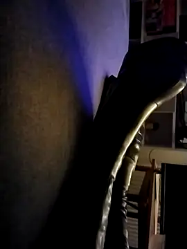 bootslove1 online show from 3, 4, 2026