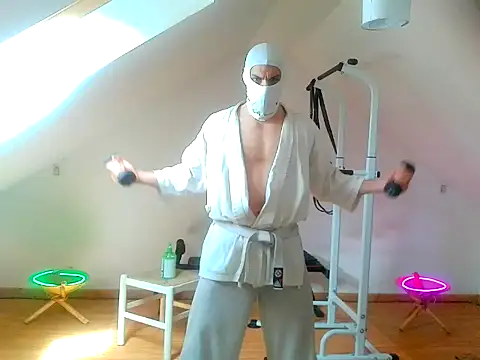 NinjaLaser online show from 10, 4, 2026