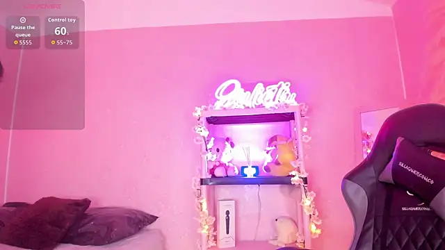 Snapshot of Julieth_Caandy chatting on 4, 4, 2026 Julieth Caandy online show from 4, 4, 2026