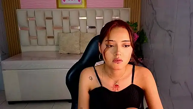 Snapshot of veronicaa_s chatting on 16, 7, 2026 veronicaa s online show from 16, 7, 2026