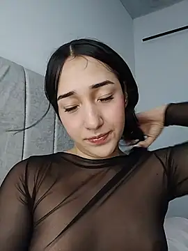 isabellaHill2 online show from 9, 7, 2026