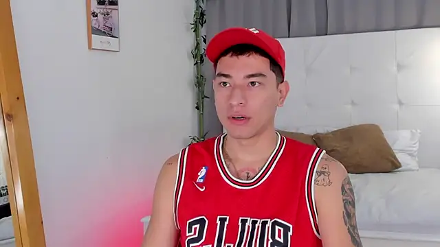 Thiago 2003  online show from 1, 6, 2026