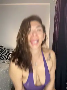 EmelyGigi online show from 13, 4, 2026