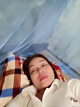 Snapshot of Lyly22x chatting on 25, 3, 2026 Lyly22x online show from 25, 3, 2026