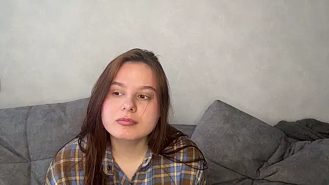 Ellaizatelly online show from 2, 4, 2026