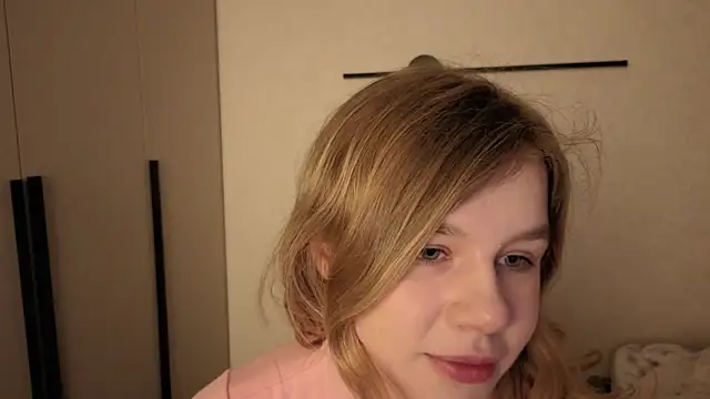 AureliaAngel online show from 17, 4, 2026