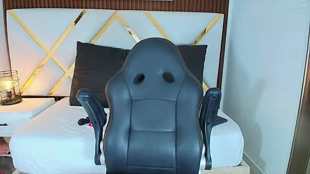 Sluttyysucker  online show from 24, 3, 2026