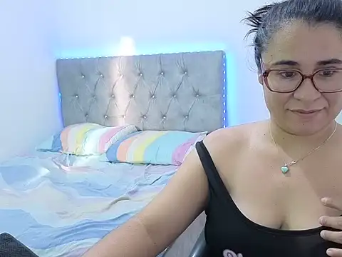 estrellajunior online show from 12, 6, 2026