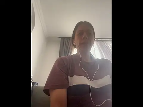 Snapshot of ItsAmara chatting on 15, 6, 2026 ItsAmara online show from 15, 6, 2026