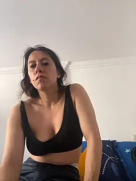 Snapshot of ItsAmara chatting on 2, 8, 2026 ItsAmara online show from 2, 8, 2026