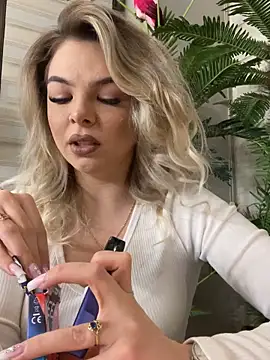 KimmBliss online show from 15, 4, 2026