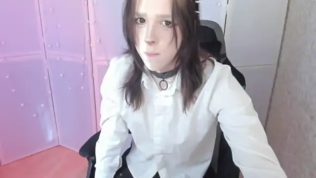 Snapshot of Simochka_w chatting on 12, 5, 2026 Simochka w online show from 12, 5, 2026