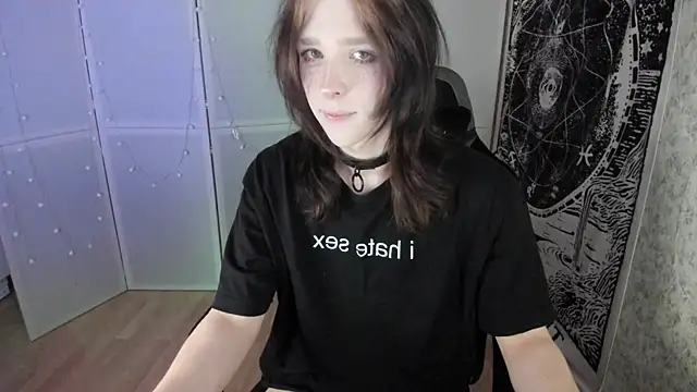 Snapshot of Simochka_w chatting on 9, 6, 2026 Simochka w online show from 9, 6, 2026