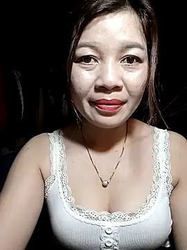 Yiyi102300 online show from 7, 4, 2026