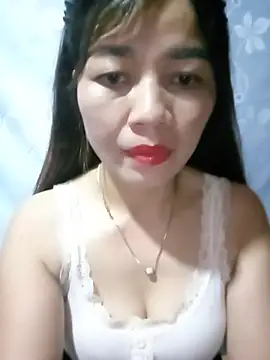 Yiyi102300 online show from 2, 7, 2026