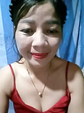 Yiyi102300 online show from 4, 7, 2026