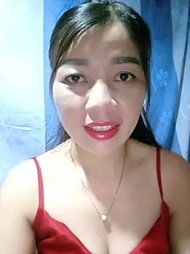 Yiyi102300 online show from 11, 7, 2026