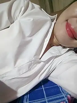 Yiyi102300 online show from 11, 7, 2026
